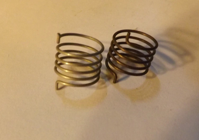 1 SET New Old Stock MITCHELL 900 901 FISHING REEL BAIL SPRINGS 82560 & 82561