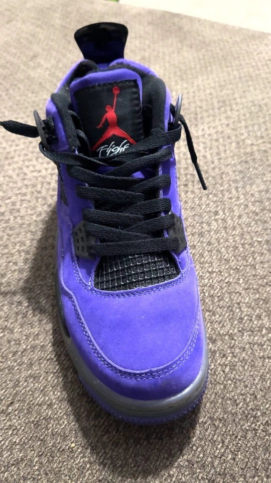 Travis Scott púrpura Jordan 4s talla 8,5 Foto 2 de 2
