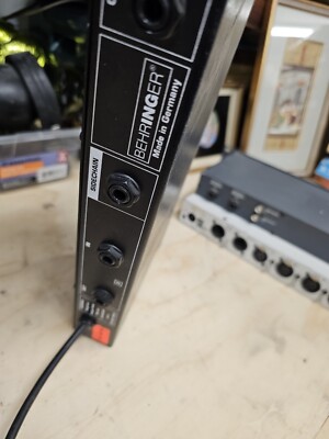 Behringer Suppressor De-Esser Feedbck Processor DE-102 | eBay