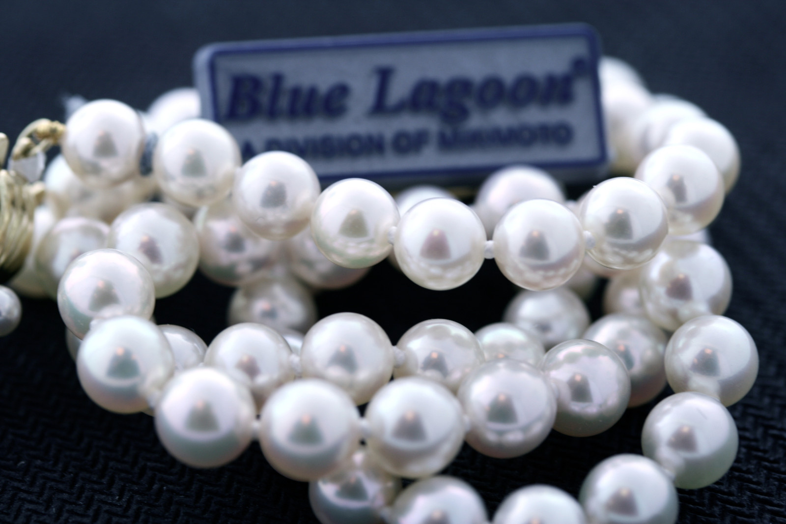 Mikimoto Blue Lagoon Pearl Necklace 18 Inch 14k Yellow