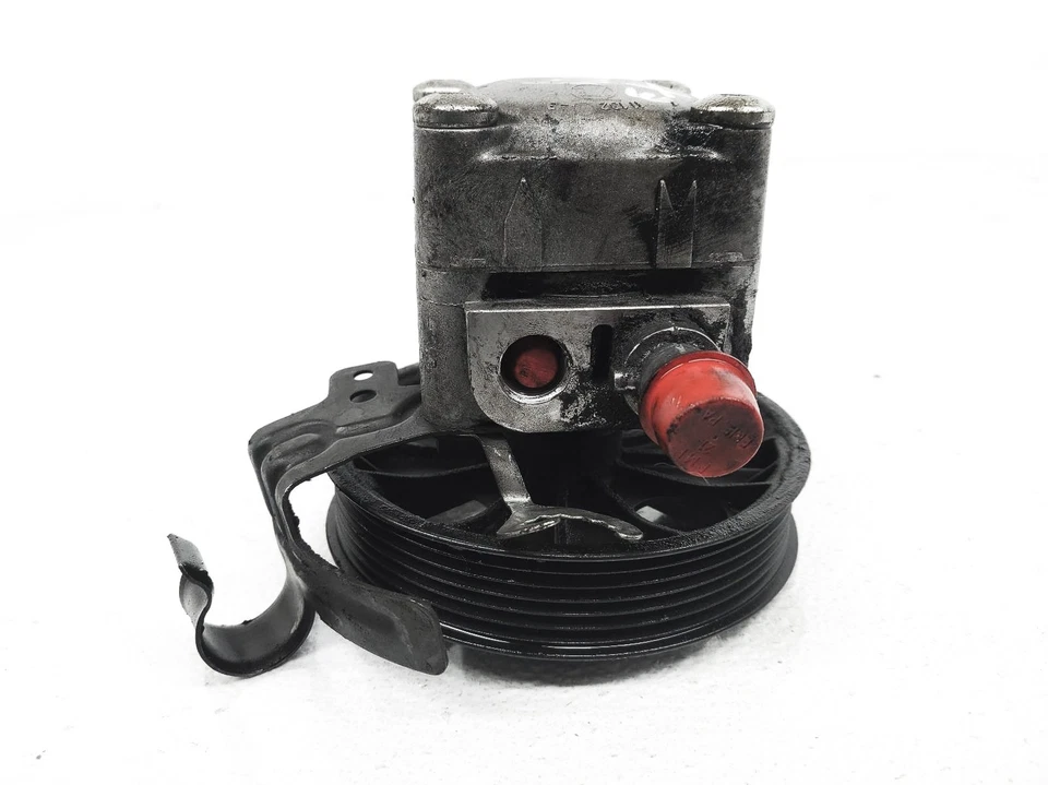 2003-2005 Volvo Xc90 2.9L L6 Power Steering Pump With Pulley 8683967 - Image 4 of 4