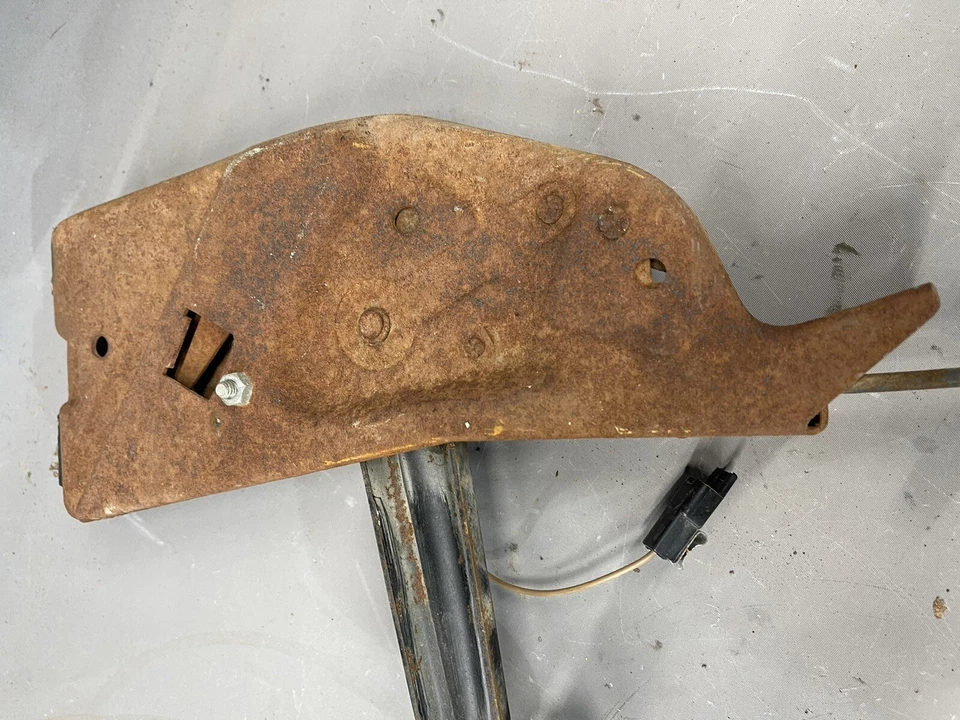 Pedal de freno de estacionamiento de emergencia Chevrolet 1969 1970 Impala Biscayne Caprice Belair OE Foto 3 de 4