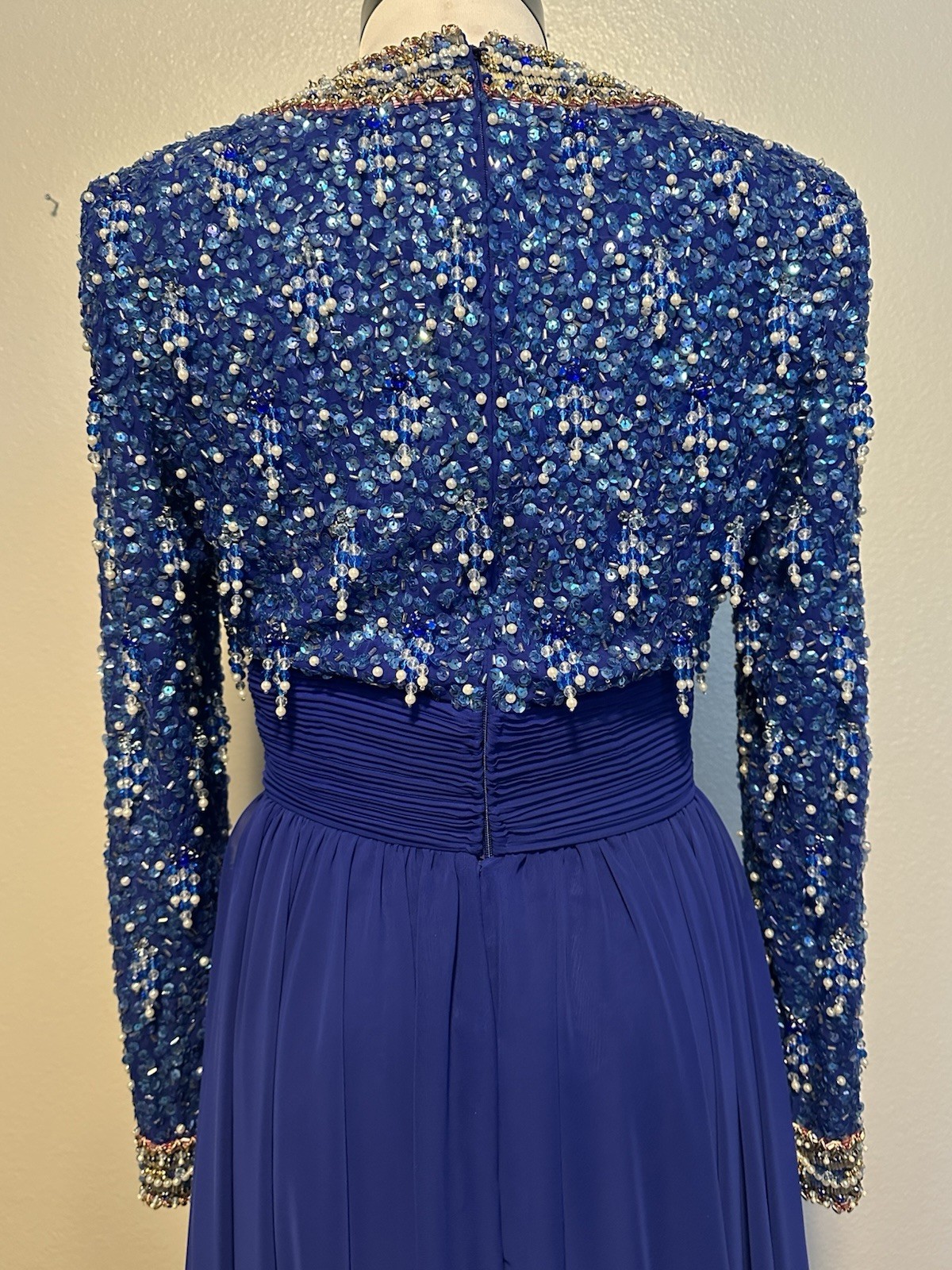 Vintage Victoria Royal Ltd Womens Size 8 Blue Beaded Evening Gown Formal Dress