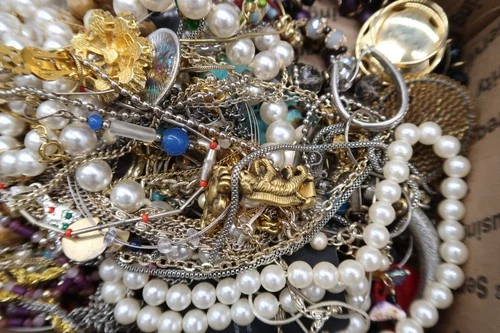 Vtg Craft Repair Costume Junk Jewelry Lot USPS Small Flat Rate Box JL101925-17