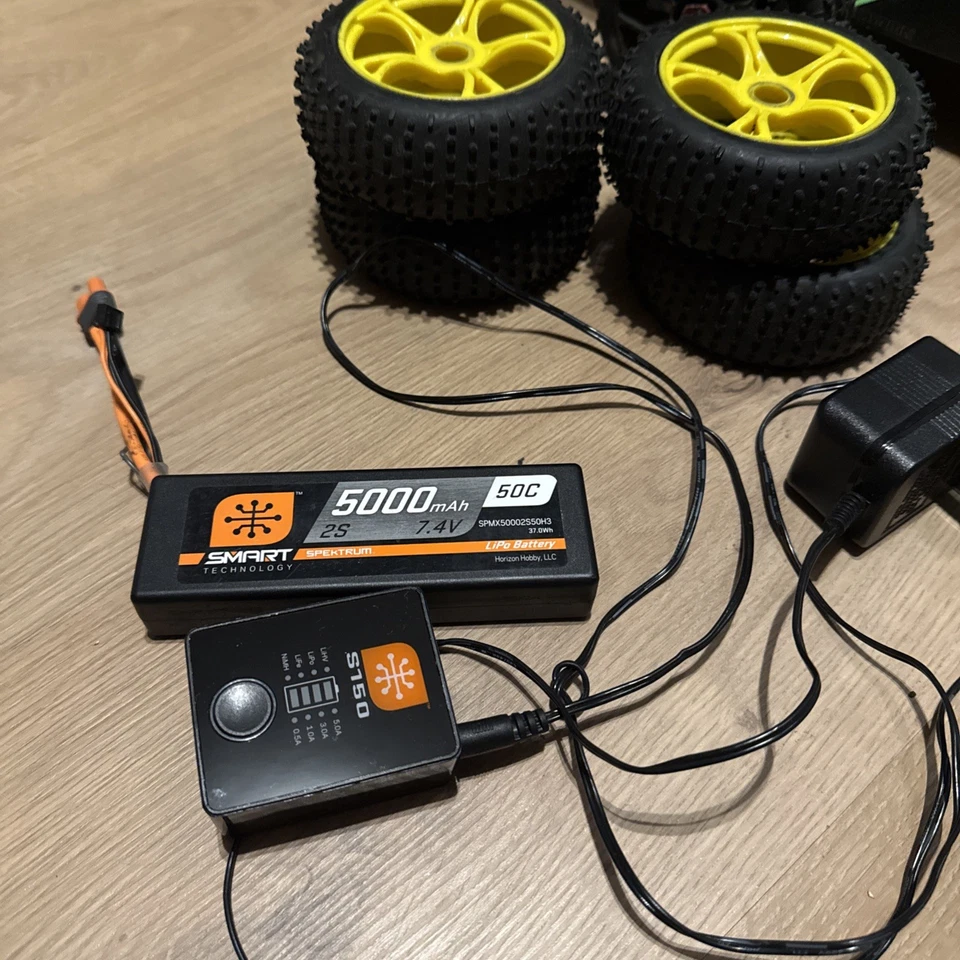 Arrma Typhon 1/8 Rc Car 4WD Rennmotor RTR - Bild 3 von 4