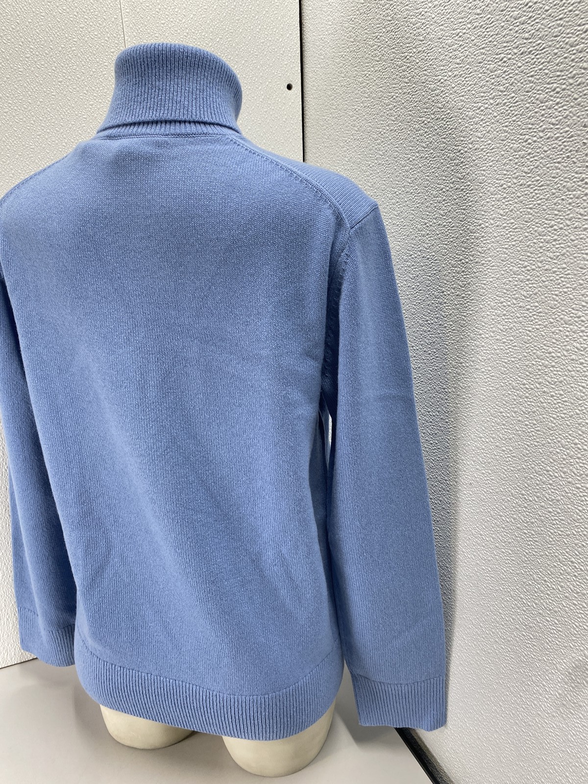 Michael Kors Womens Soft Cashmere Turtleneck Sweater Size S Lake Blue thumbnail 7