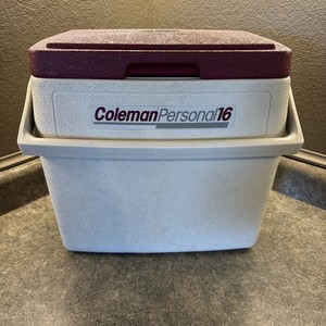 Glacière Rigide Coleman Pro 25-Quart Modèle 3D