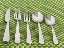JA Henckels International SILVANO Stainless 18/10 Flatware SMART CHOICE B92VG