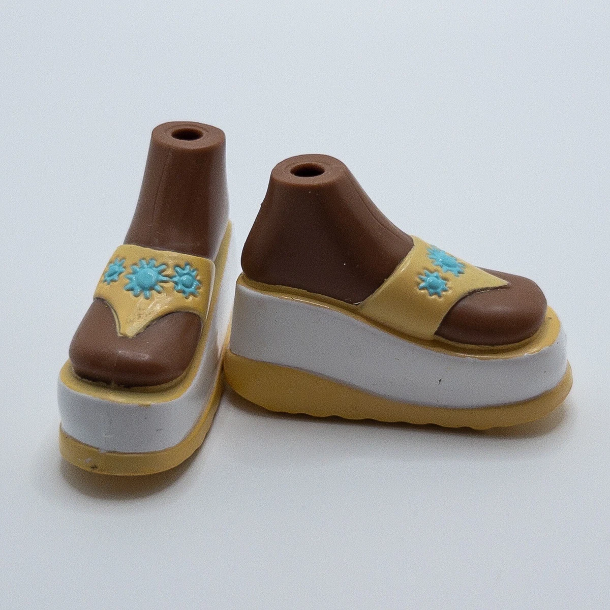 Spring Blitz Fashion Pack Bratz Doll Shoes Sandals Dark Sasha Skintone