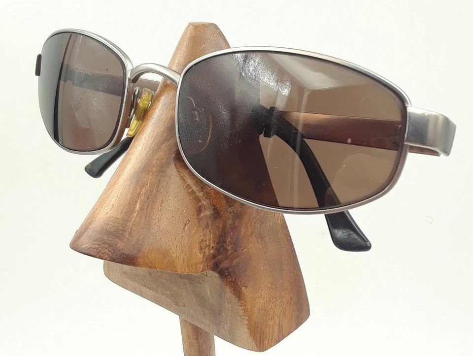 Gafas de sol vintage Vogue VO3277-S 495-S/48 negras plateadas rectangulares SOLO MARCOS Foto 3 de 4