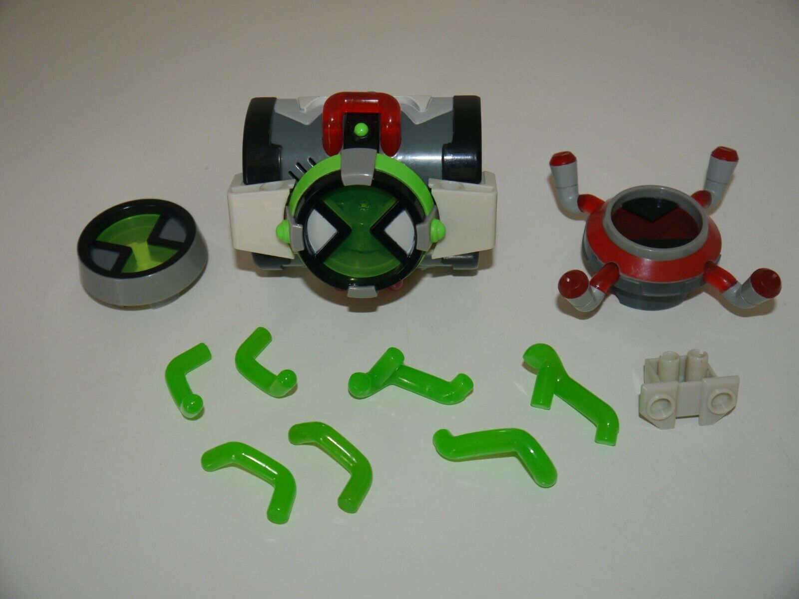 Ben 10 Toy Bundle - Deluxe Omnitrix Creator Set and Action Figures