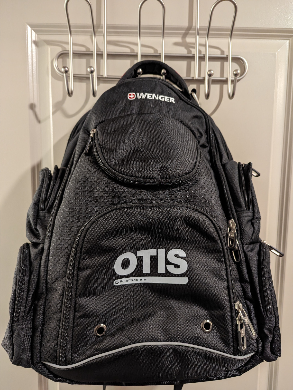 OTIS Wenger Laptop Backpack 17