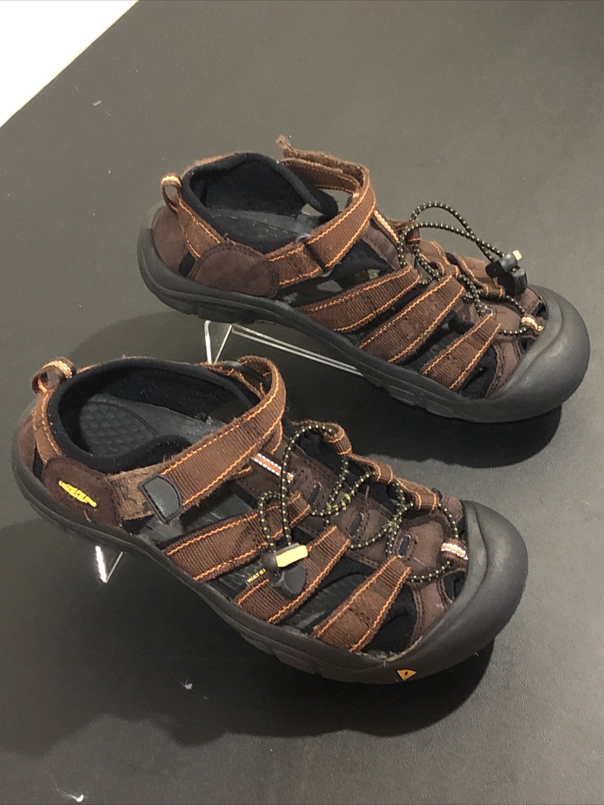 Sandali da donna KEEN taglia 7 Newport lavabili all'aperto impermeabili bisonte scarpe da acqua