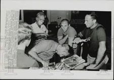 1973 Press Photo Skylab II Astronauts check gyro six-pack at Houston, Texas