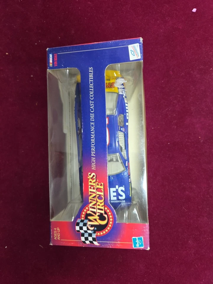 Литой под давлением гоночный автомобиль NASCAR Майка Скиннера круг победителей 1:24 Lowe's 1997 - Изображение 2 из 4