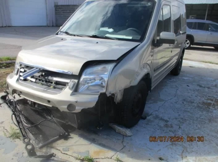 (LOCAL PICKUP ONLY) Hood Fits 10-13 TRANSIT CONNECT 4312689 Foto 3 de 4