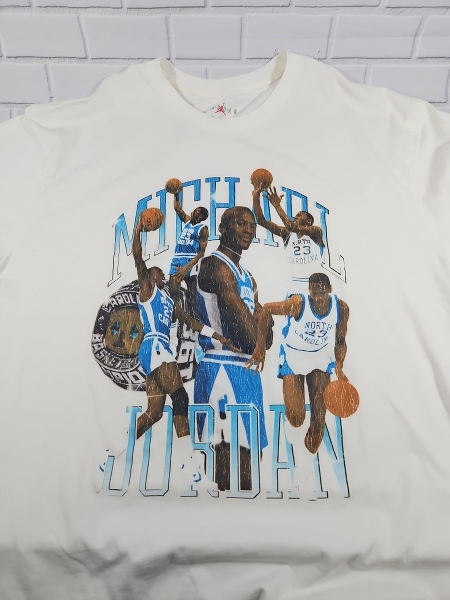 ☆送料無料☆NIKE JORDAN FLIGHT ESSENTIALS GRAPHIC T SHIRT☆ Shop Jordan Flight Essentials Graphic T-Shirt HQ8940-010