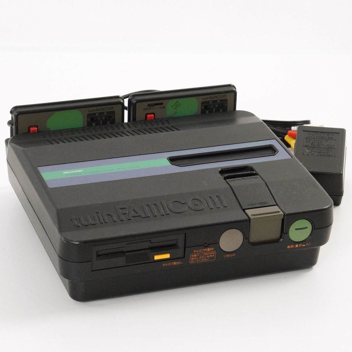 TWIN FAMICOM Console AN-505BK Tested System New Rubber Belt SHARP