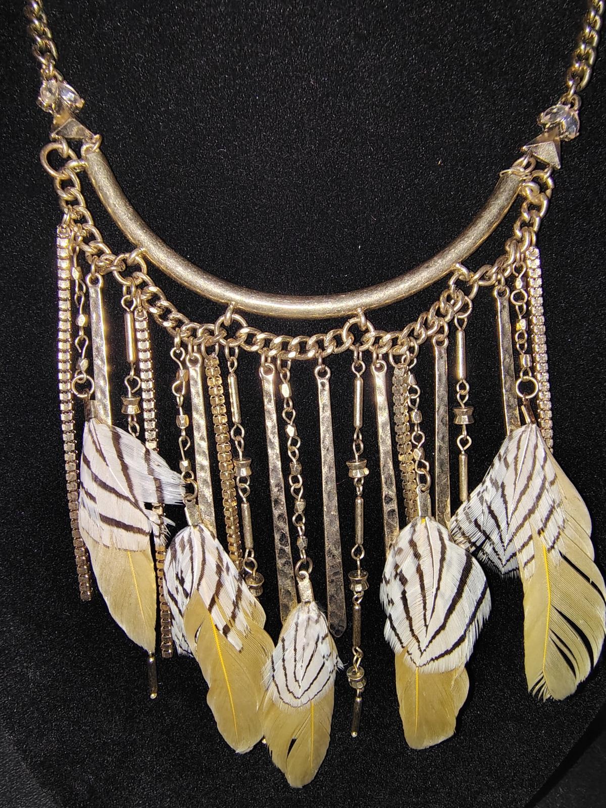 Boho Chic Feather and Chain Statement Necklace - image 3