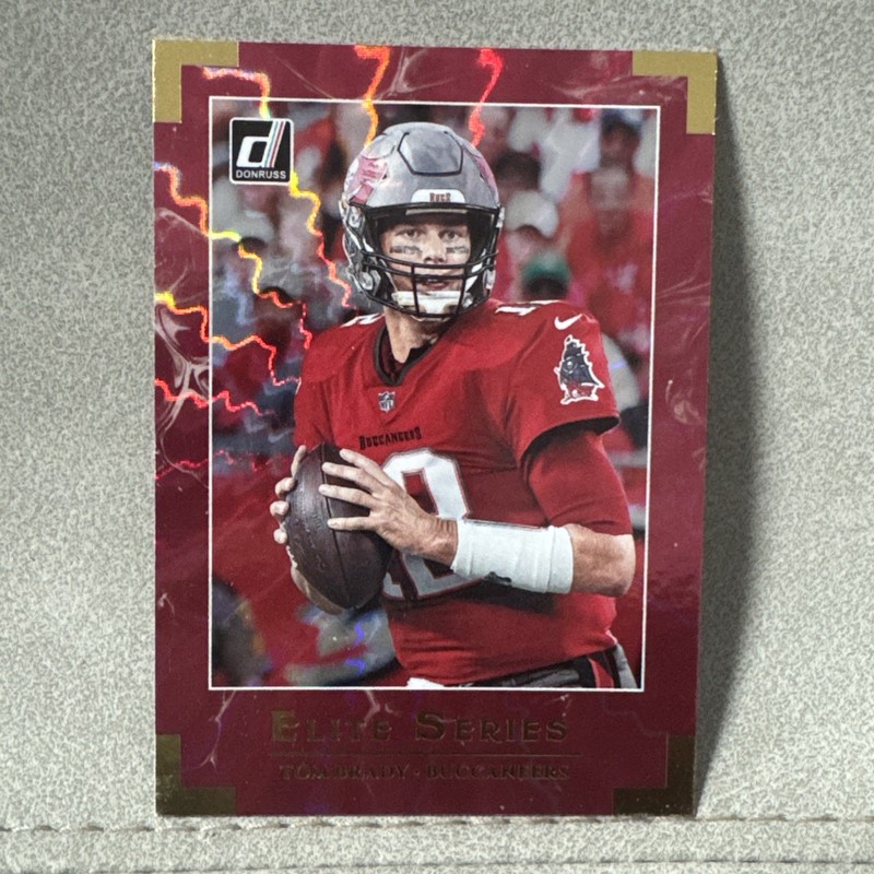 2020 Donruss Tom Brady Elite Series Insert #ES-TB Buccaneers