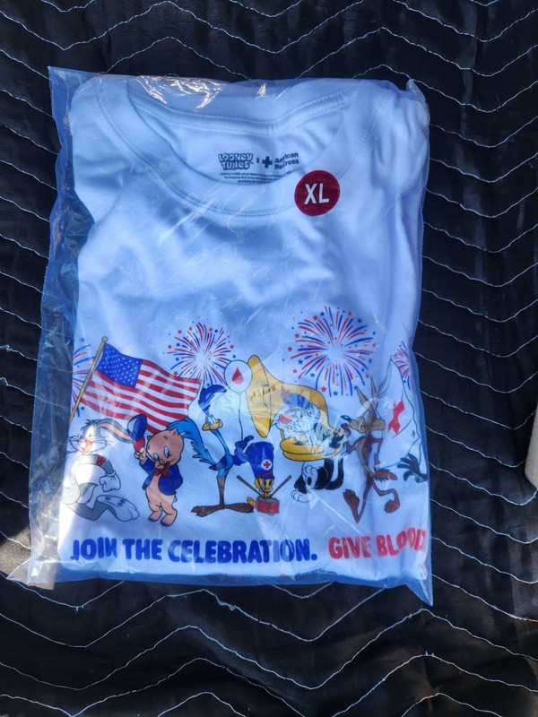 American Red Cross Looney Tunes Size XL