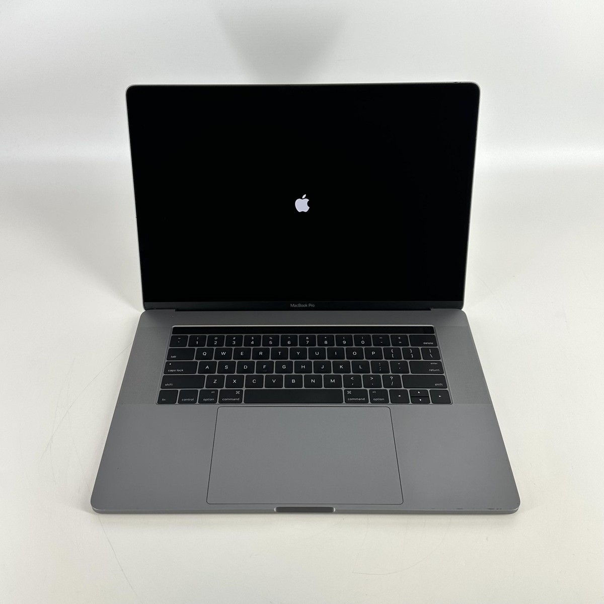 MacBook Pro 15 Touch Bar 2016 2.9GHz i7 16GB 512GB SSD Radeon Pro