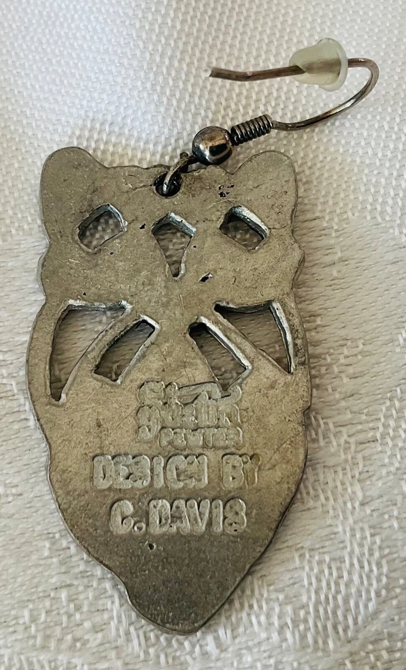 Pendientes One Keltic Pewter de C Davis y 1 par de abulón Foto 3 de 4