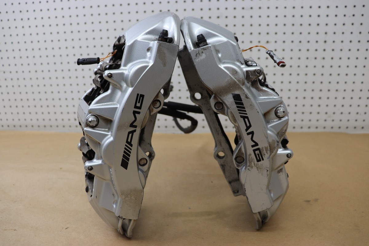 2005-2006 Mercedes-Benz CLS CLS55 AMG W219 Front Brake Caliper AMG