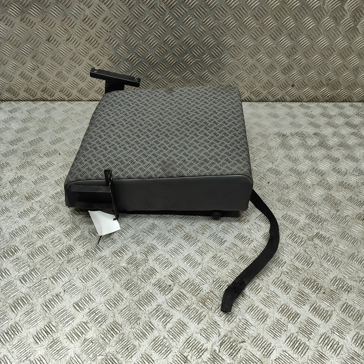 LAND ROVER DEFENDER L315 Rear Seat Pad HLF105540LOY 2.5D 101kw