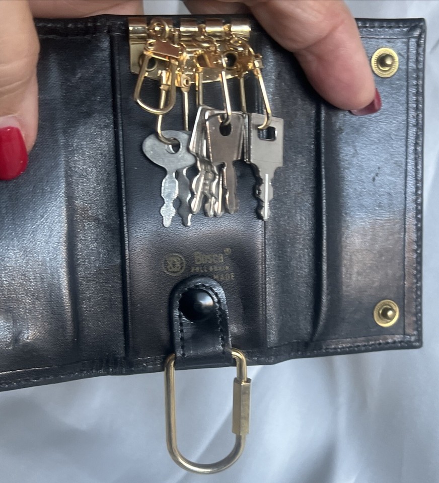 BOSCA BLACK LEATHER MULTI KEY HOLDER W VINTAGE Little ESTATE Keys | eBay