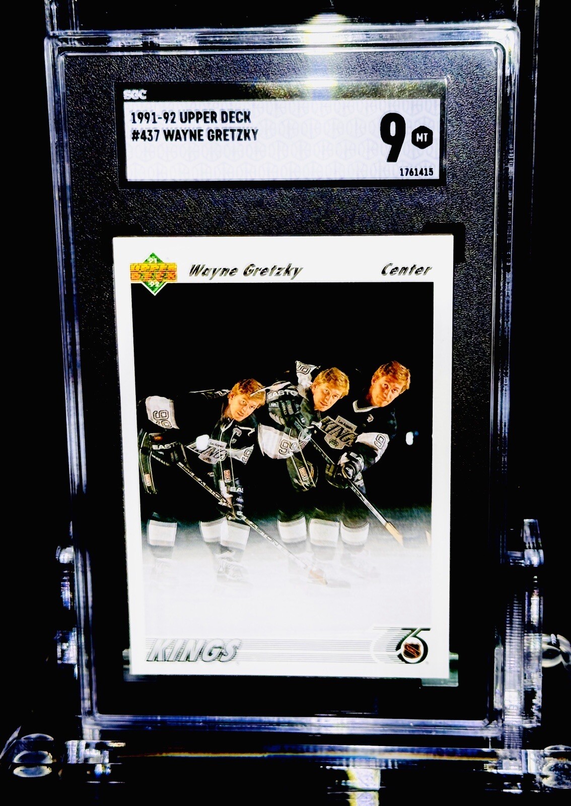 WAYNE GRETZKY 1991-92 Upper Deck #437. SGC 9 Los Angeles Kings THE GREAT ONE