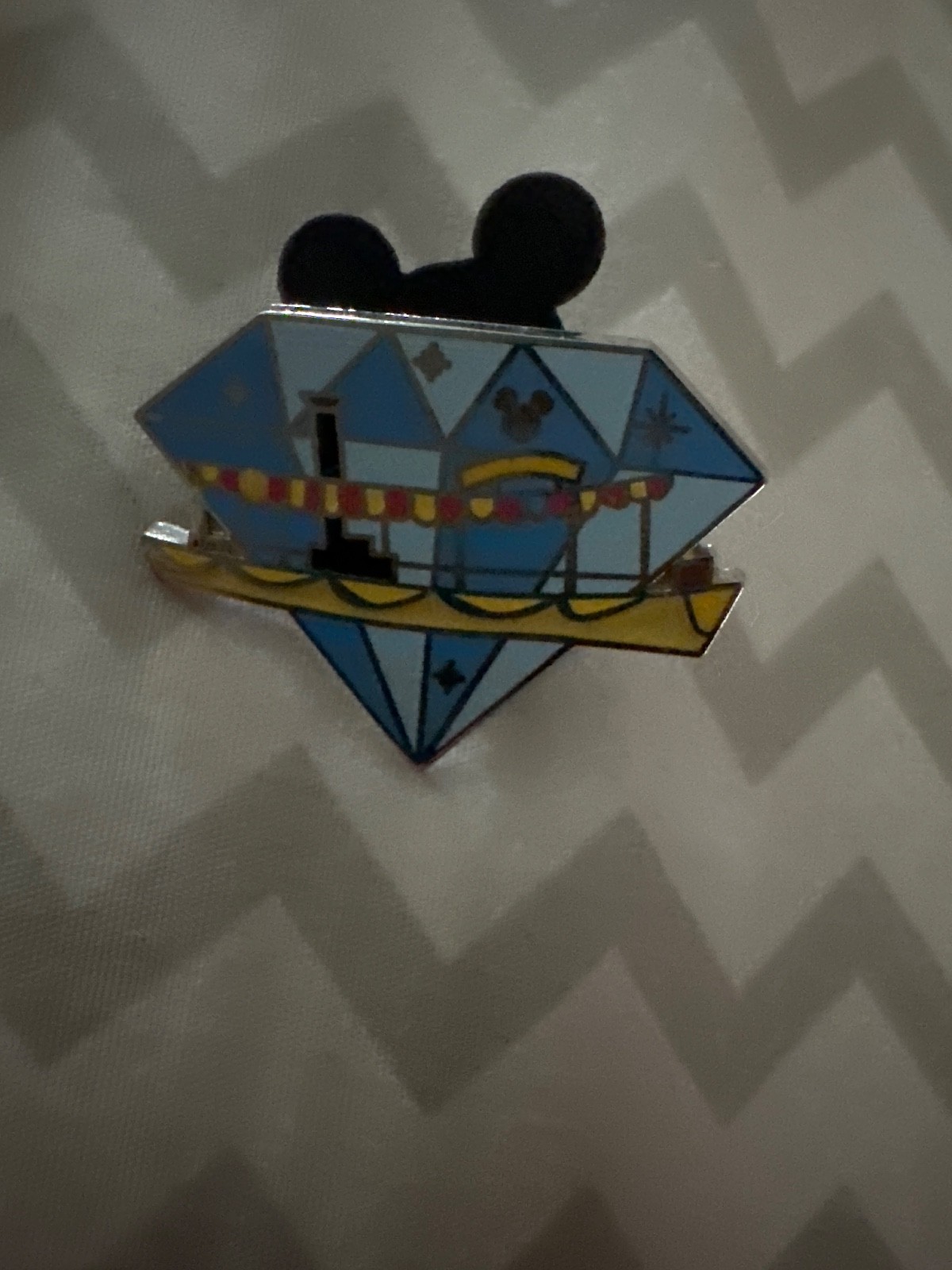 Disney 112044 DLR - 2015 Hidden Mickey Diamond Attractions - Jungle Cruise Pin