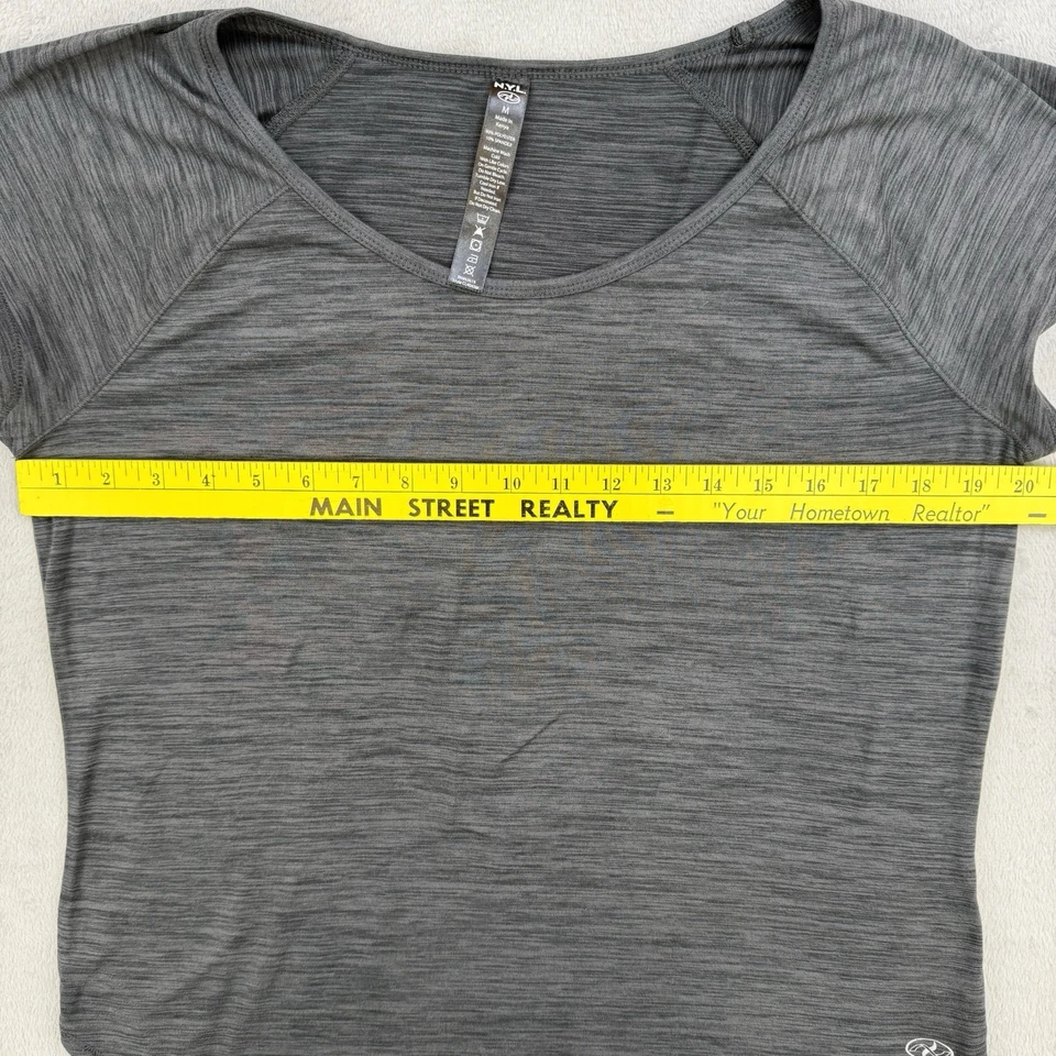 Top de lavandería New York para mujer gris carbón ropa deportiva manga corta entrenamiento mediano Foto 4 de 4