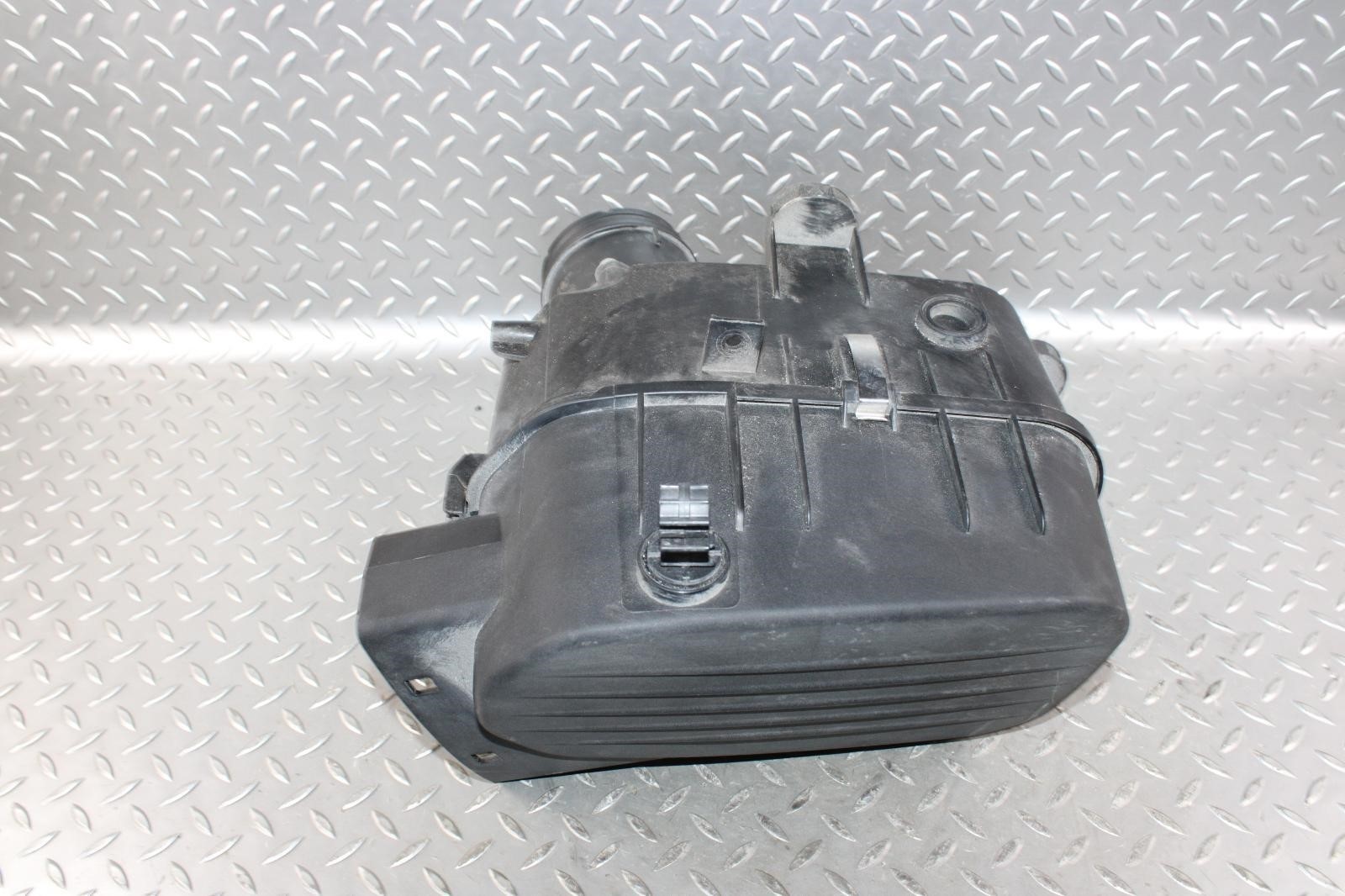 14-19 GHIBLI 3.0L LH Engine Air Intake Filter Housing Cleaner Box Factory OEM OE