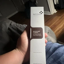 Neova Microfoliant Cleanser Alpha-Beta-Retinol 8.5 floz / 250 ml NIB