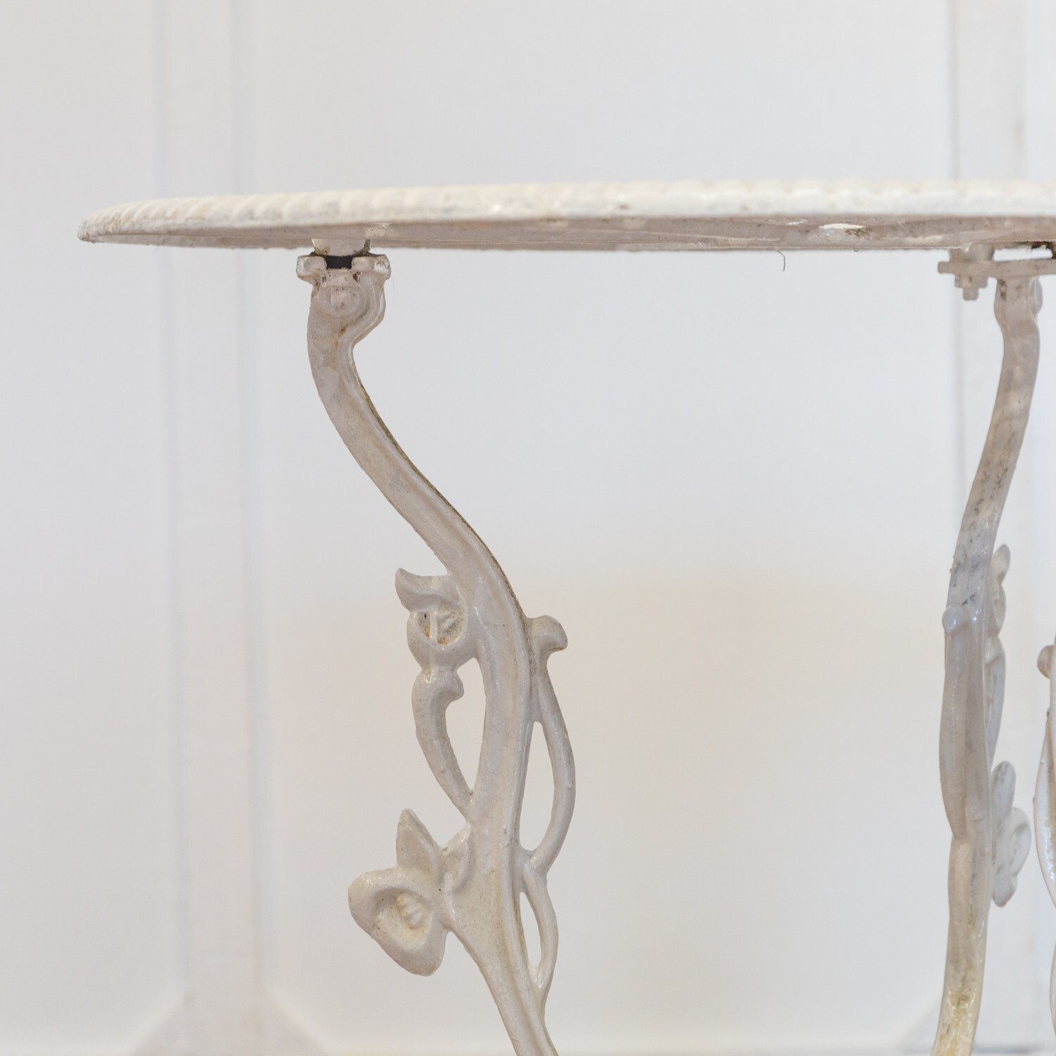 RECLAIMED CAST IRON GARDEN SET WHITE RWI8502 eBay