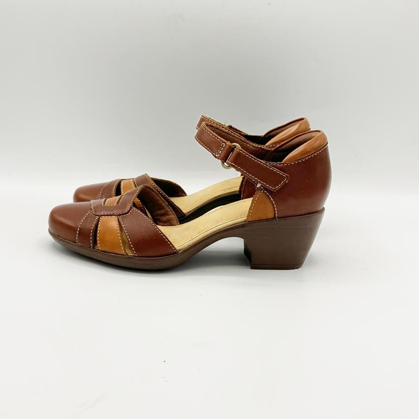 Clarks Collection Women's Emily Daisy Pump Mary Jane … Gem