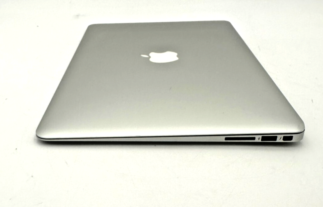 Apple MacBook Air 2015 A1466 13'' (2.2GHz, Core i7-5650U, 8GB RAM