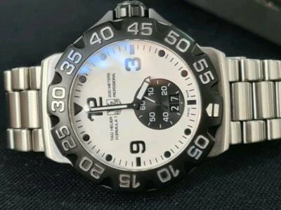 tag heuer f1 grande date lume dial