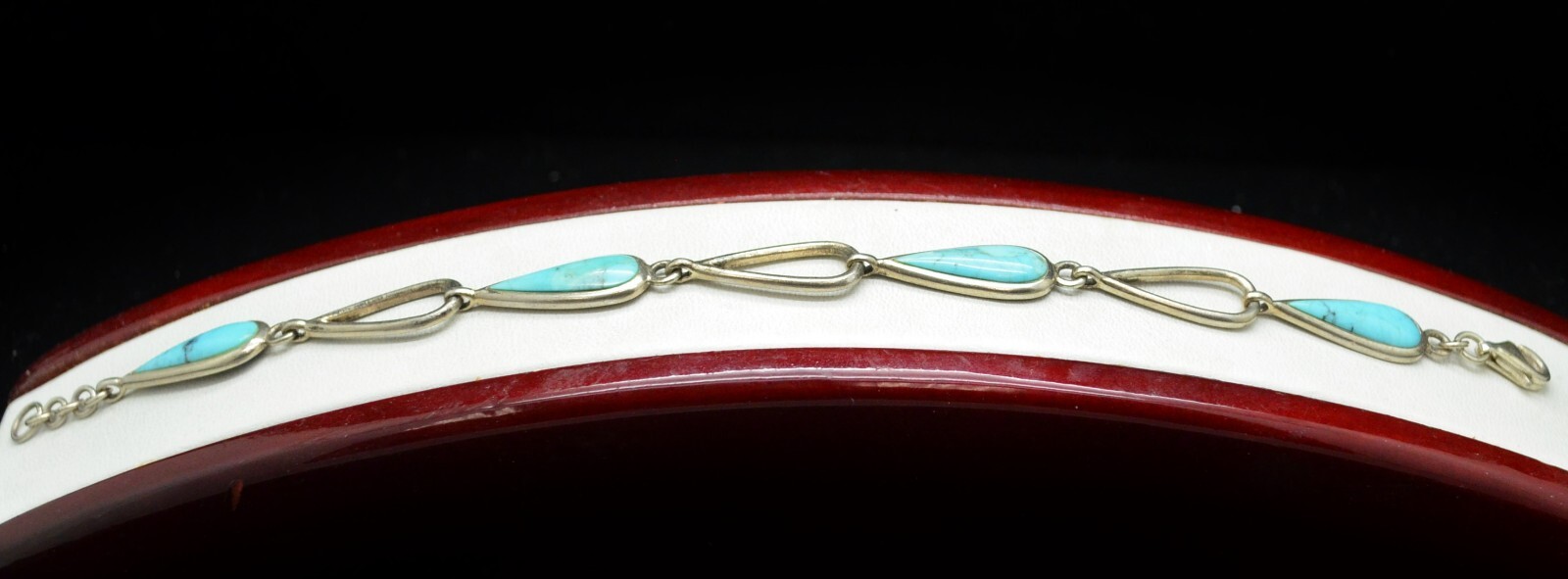 Sterling Silver Pretty Teardrop Patterned Bracele… - image 1