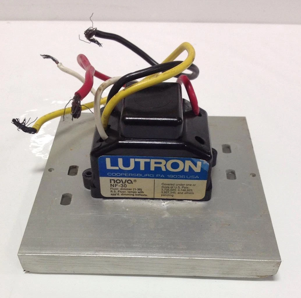 LUTRON NOVA FLUORESCENT DIMMER CONTROL NF 30