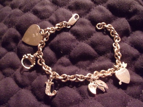 VERY NICE STERLING SILVER CHARM BRACELET WITH 5 CHARMS - Picture 3 of 4