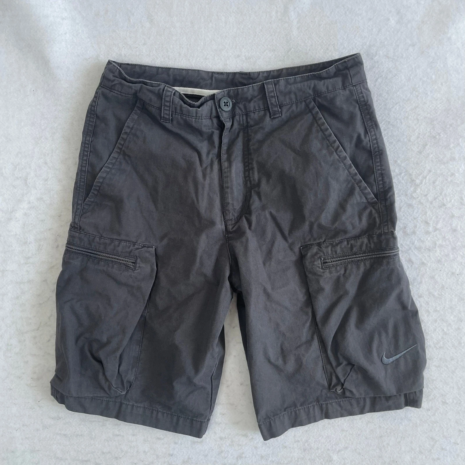 Nike Cargo Shorts Mens 28 Gray Cotton Ripstop Casual Athletic Outdoor 613644-060