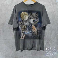 Vintage 90s Graphic Wolf T-Shirt for Wolf Lovers - Unisex Black Tee