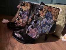 Poetic Licence Size 6.5 40 Black Vintage Look Ankle Boots Tapestry Irregular