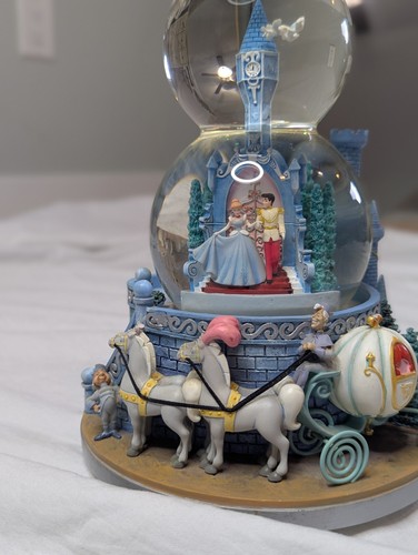 Disney Cinderella Double Snow Globe A Dream Is A Wish Your Heart Makes Music Box