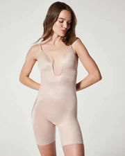 NWOT Spanx MED Suit Your Fancy Plunge Low-Back Mid-Thigh Bodysuit Beige READ