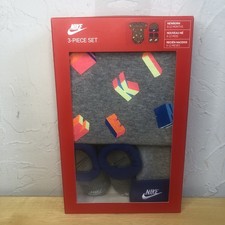 NIKE Baby 3-Piece Set INFANT 6-12m Gray/Multicolor Hat Bodysuit Booties NEW