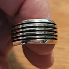 NAVAJO STERLING SILVER RING WITH 5 BLACK OXIDIZED LINES SIZE 8