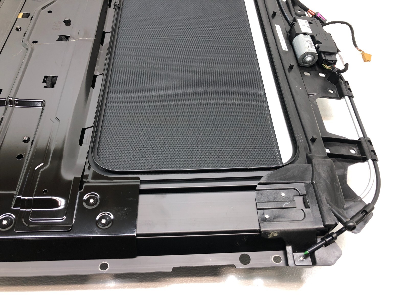 2011 2017 AUDI A8L SUNROOF MOONROOF ASSEMBLY OEM eBay